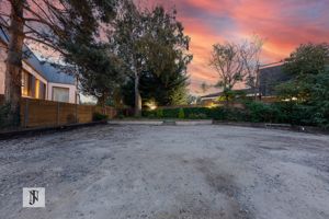 Photo 22- click for photo gallery